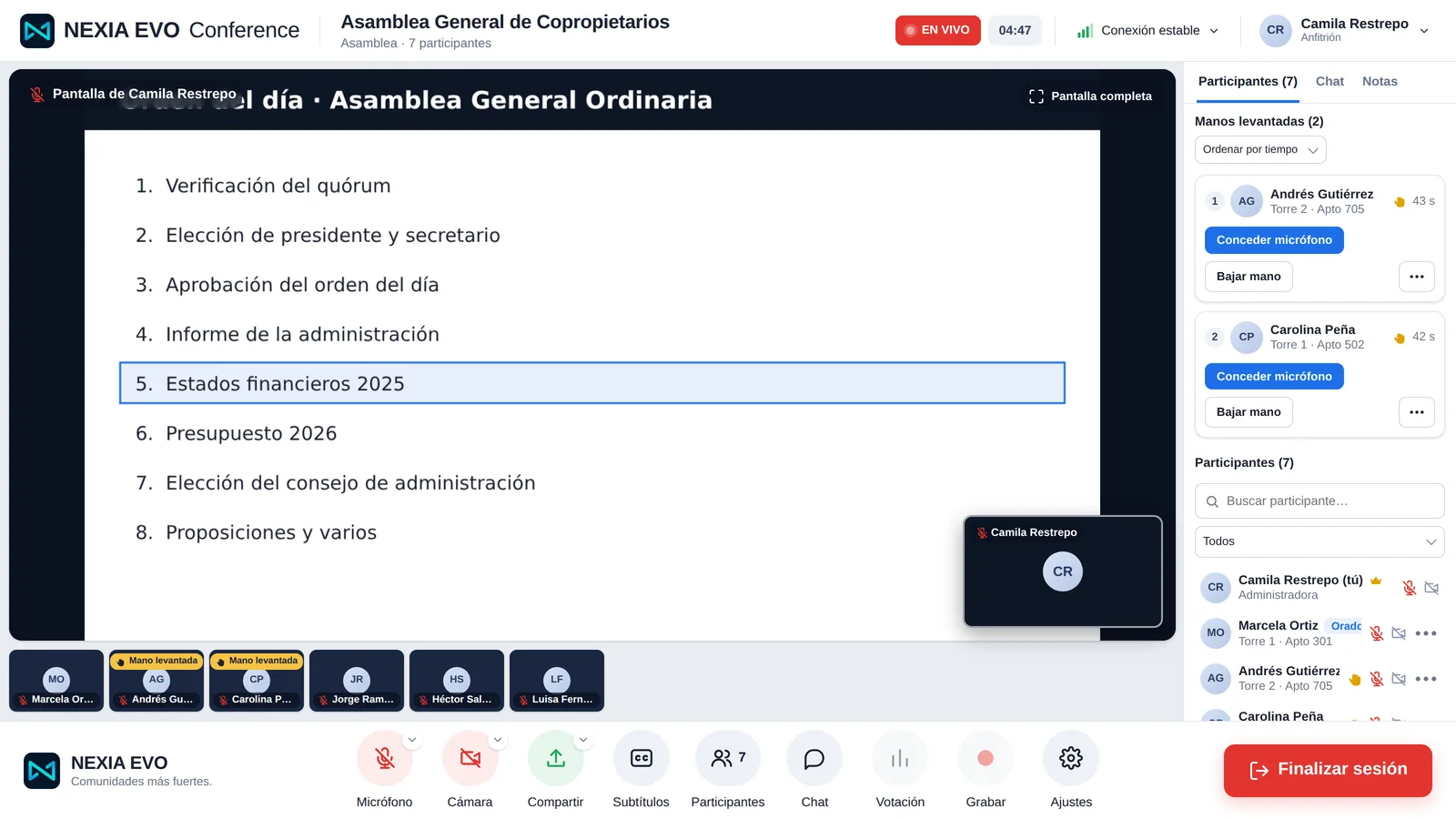 El orden del día de la asamblea compartido por pantalla, con el punto en curso resaltado y quien comparte en una miniatura.